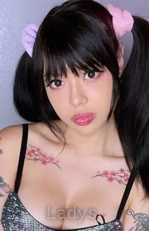 Evie Rain