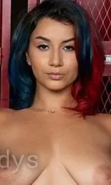 Roxie Sinner