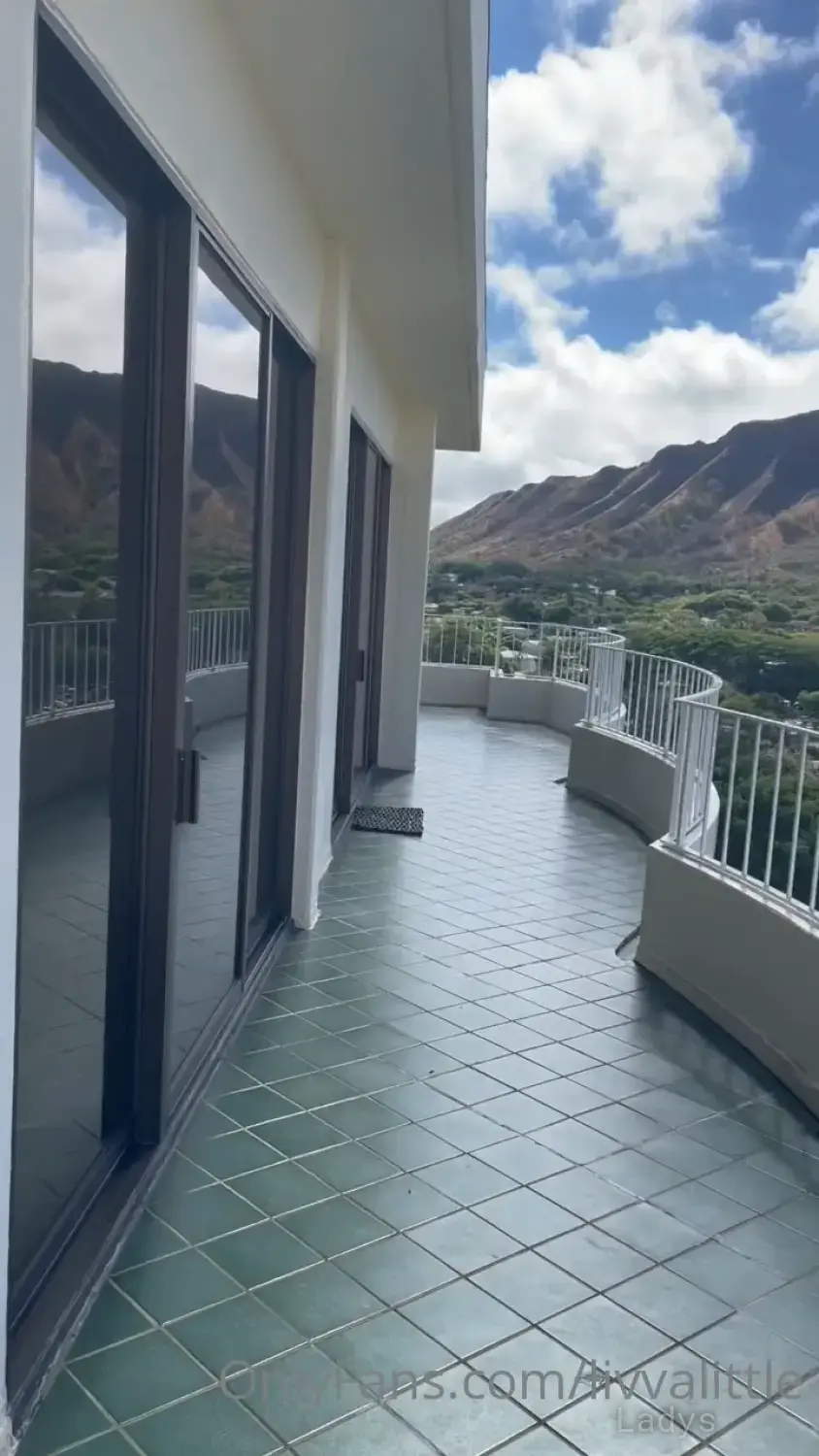 Livvalittle, new Nude photos and Porn videos