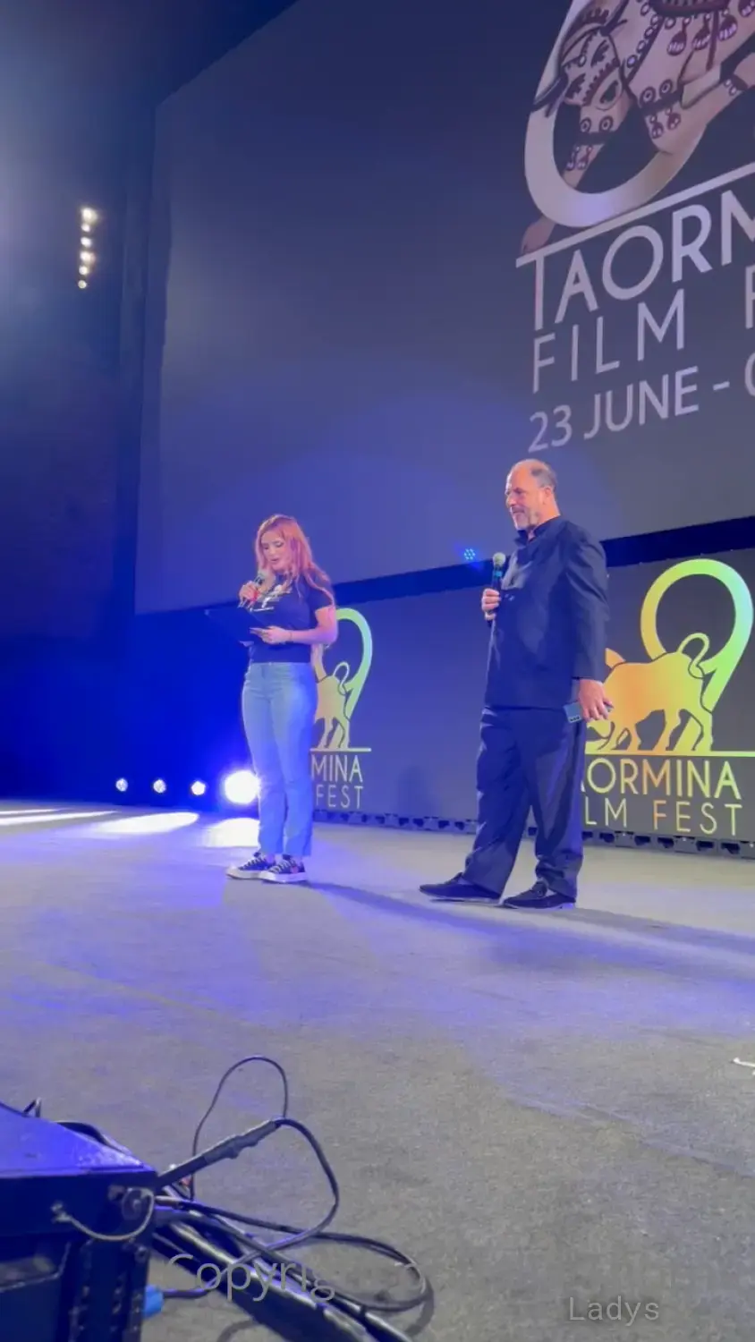 bella thorne tits leaked