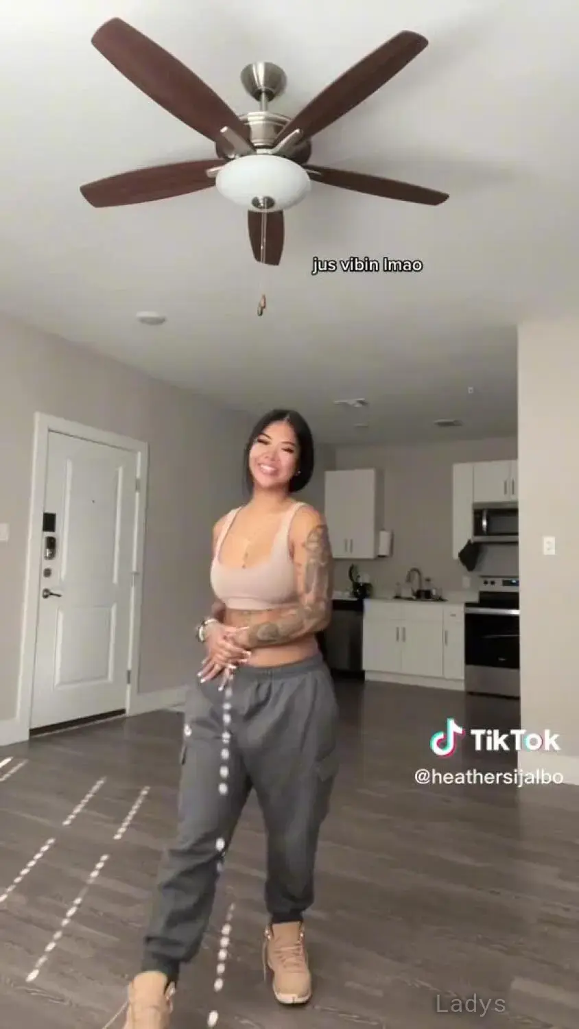 Beautiful nude girl urfavvflipp fuck