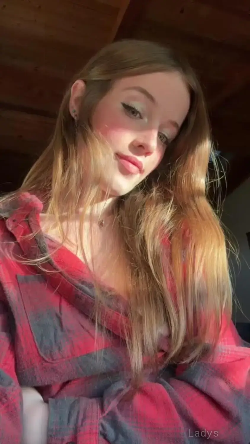 Beautiful nude girl nymphyfairyx onlyfans video-1