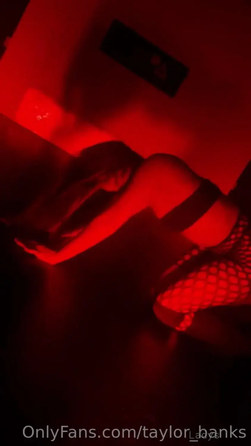 Beautiful nude girl taylor banks sex video.