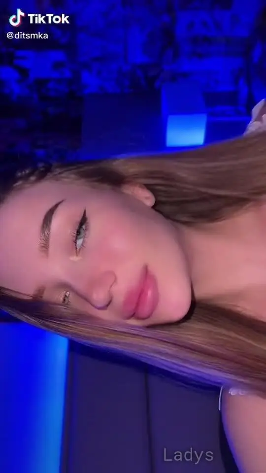 Beautiful nude girl ditsm video porno-1