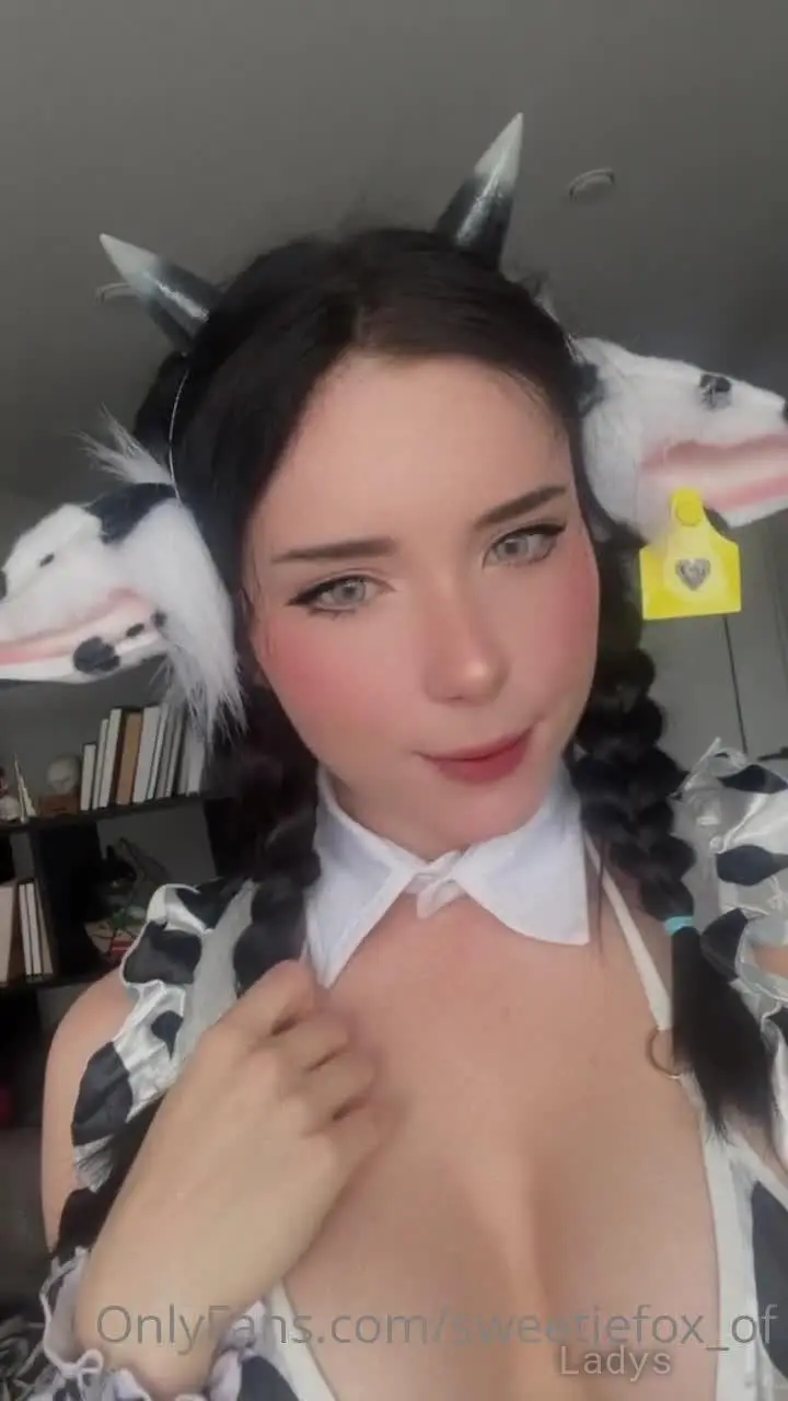 Beautiful nude girl Sweetie Fox