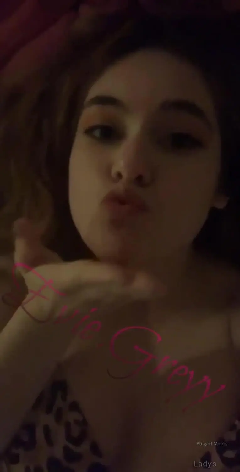 Beautiful nude girl Abigaiil Morris