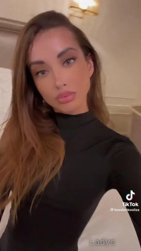 Beautiful nude girl Liza Kovalenko
