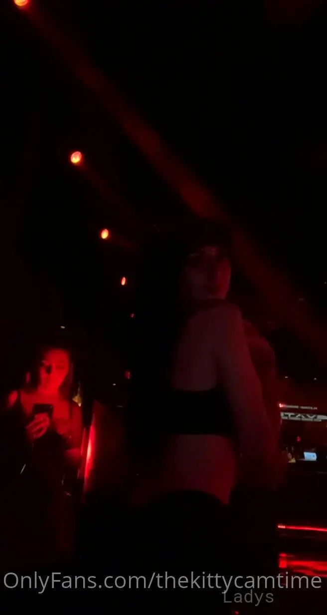 Beautiful nude girl Kitty Cam-1