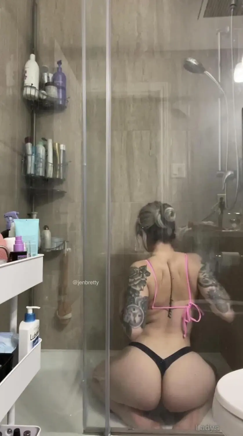 Beautiful nude girl Lil Nugget | Jen Brett-1