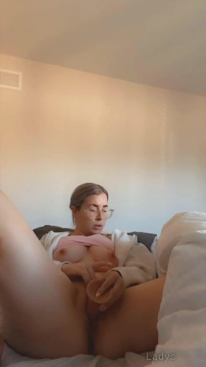 Beautiful nude girl Lil Nugget | Jen Brett-1