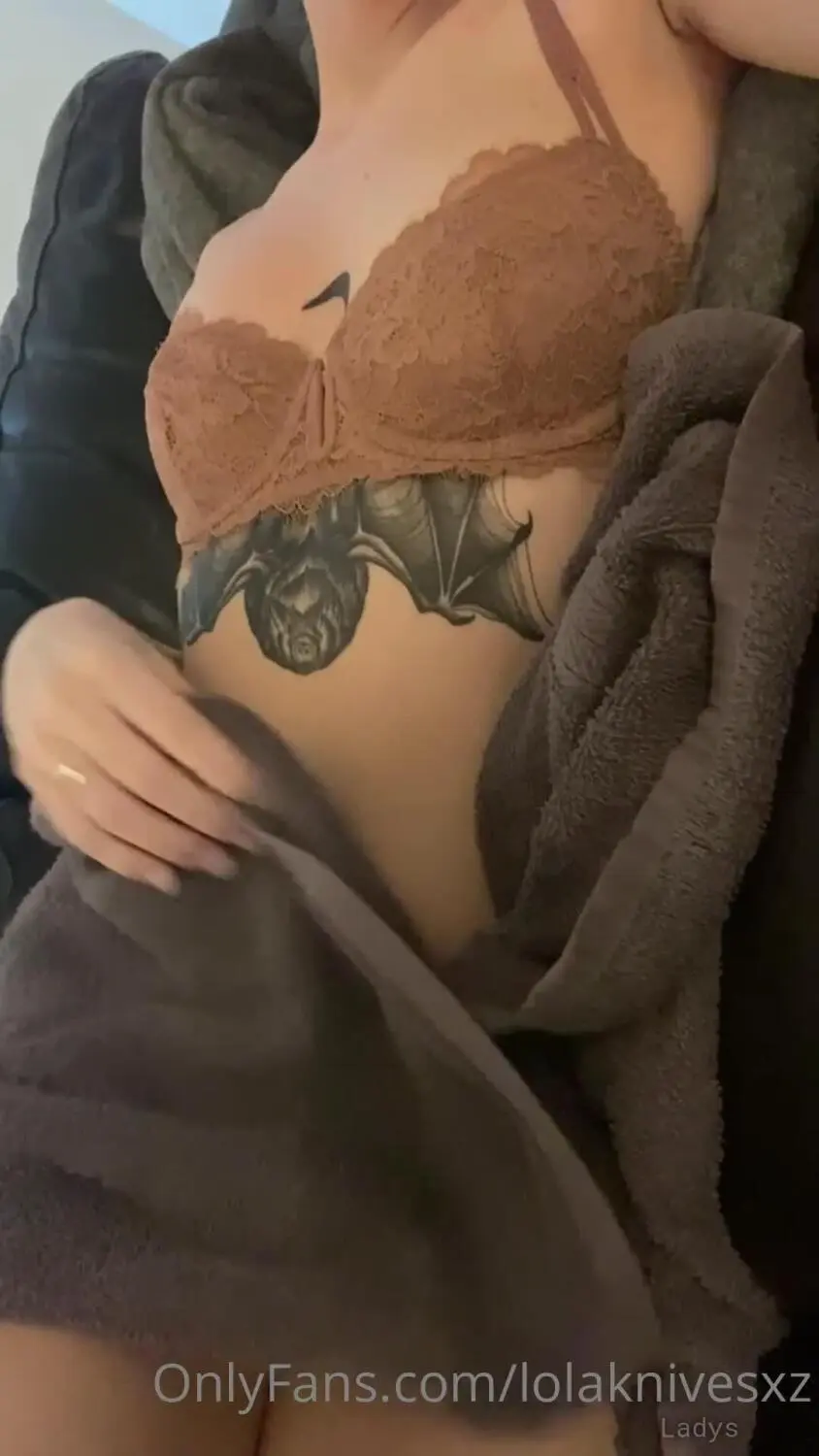 Beautiful nude girl Lolaxmina-1