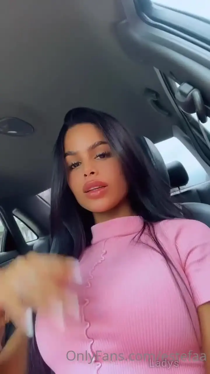 Beautiful nude girl Estefaa