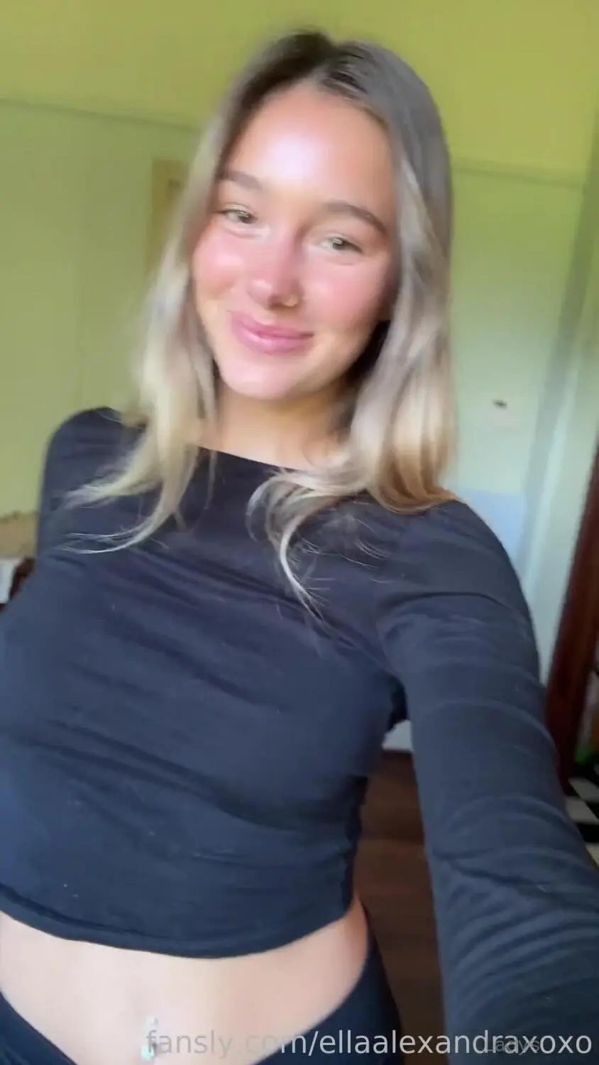Beautiful nude girl Ella Alexandra-1