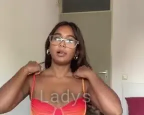 Beautiful nude girl Sasha Prasad