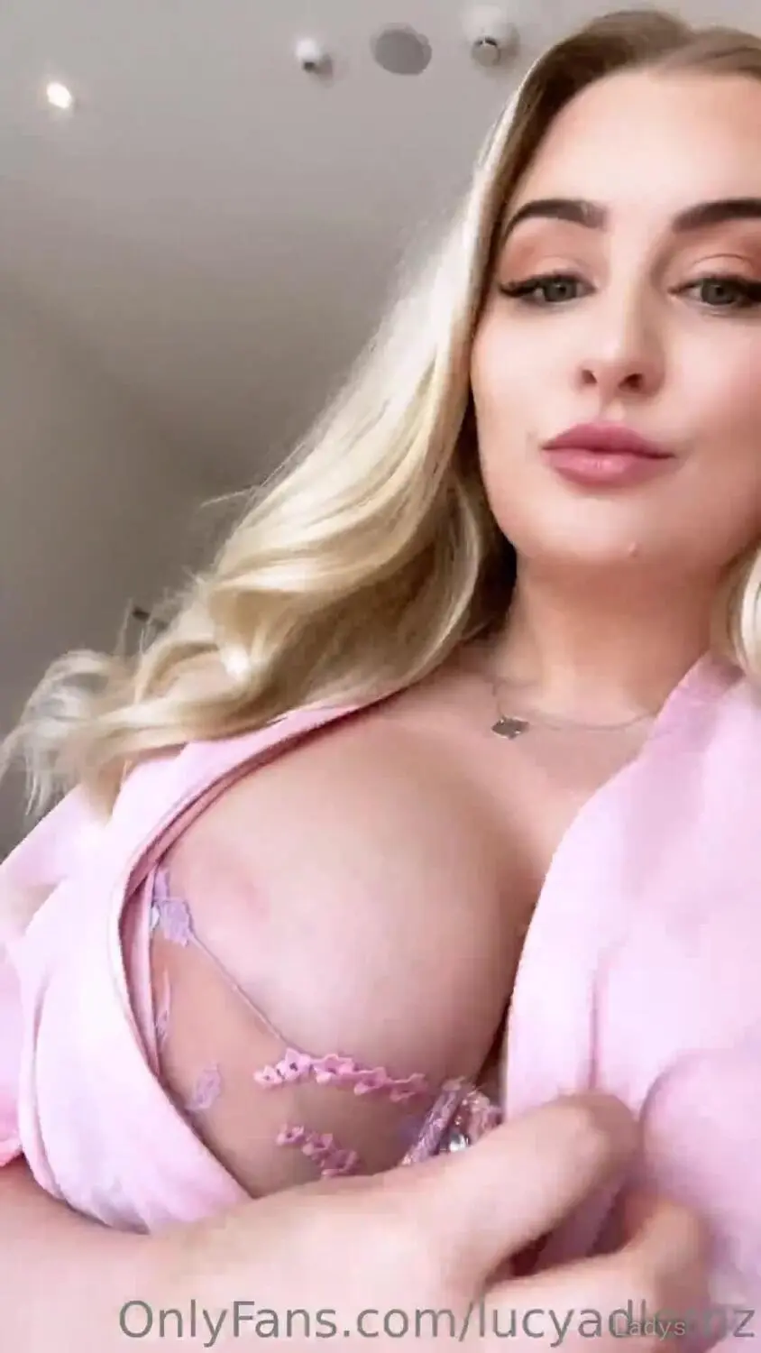 Beautiful nude girl Lucy Adler-1